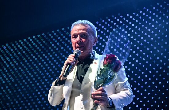 Russia Entertainment Pupo