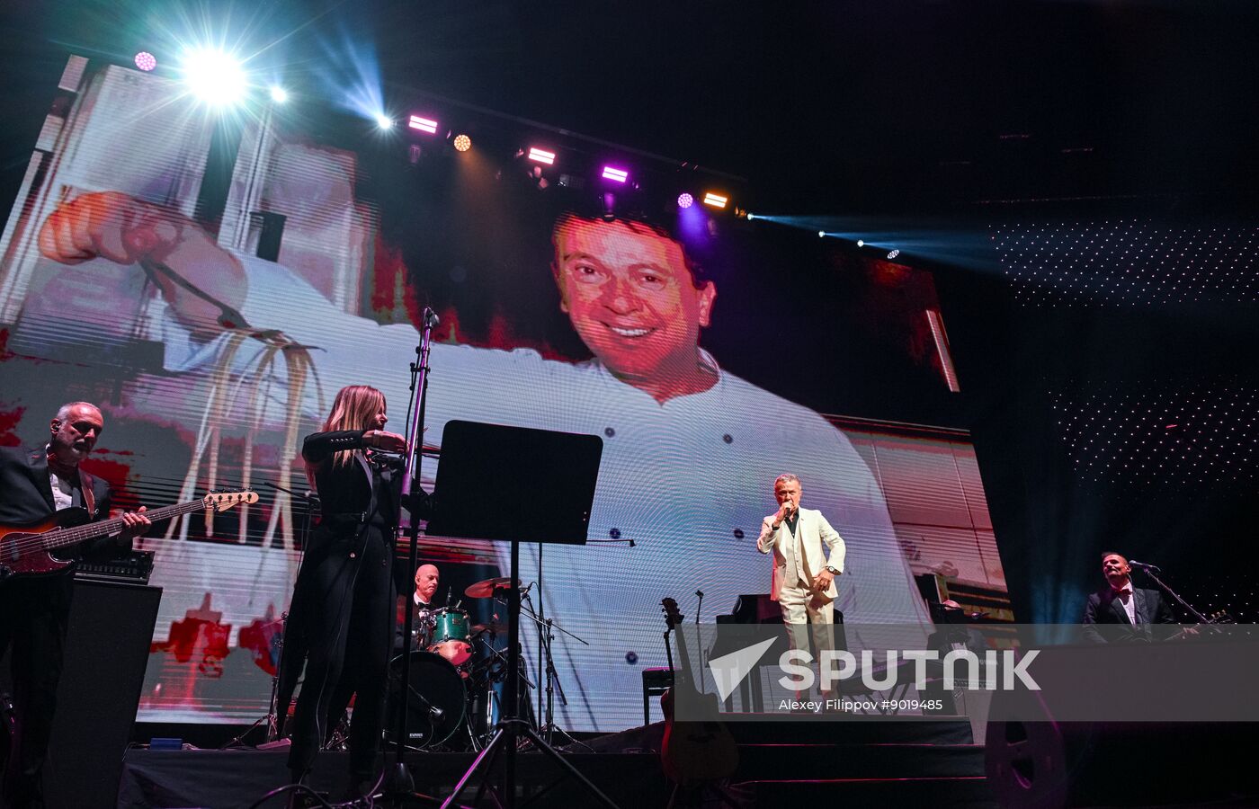 Russia Entertainment Pupo