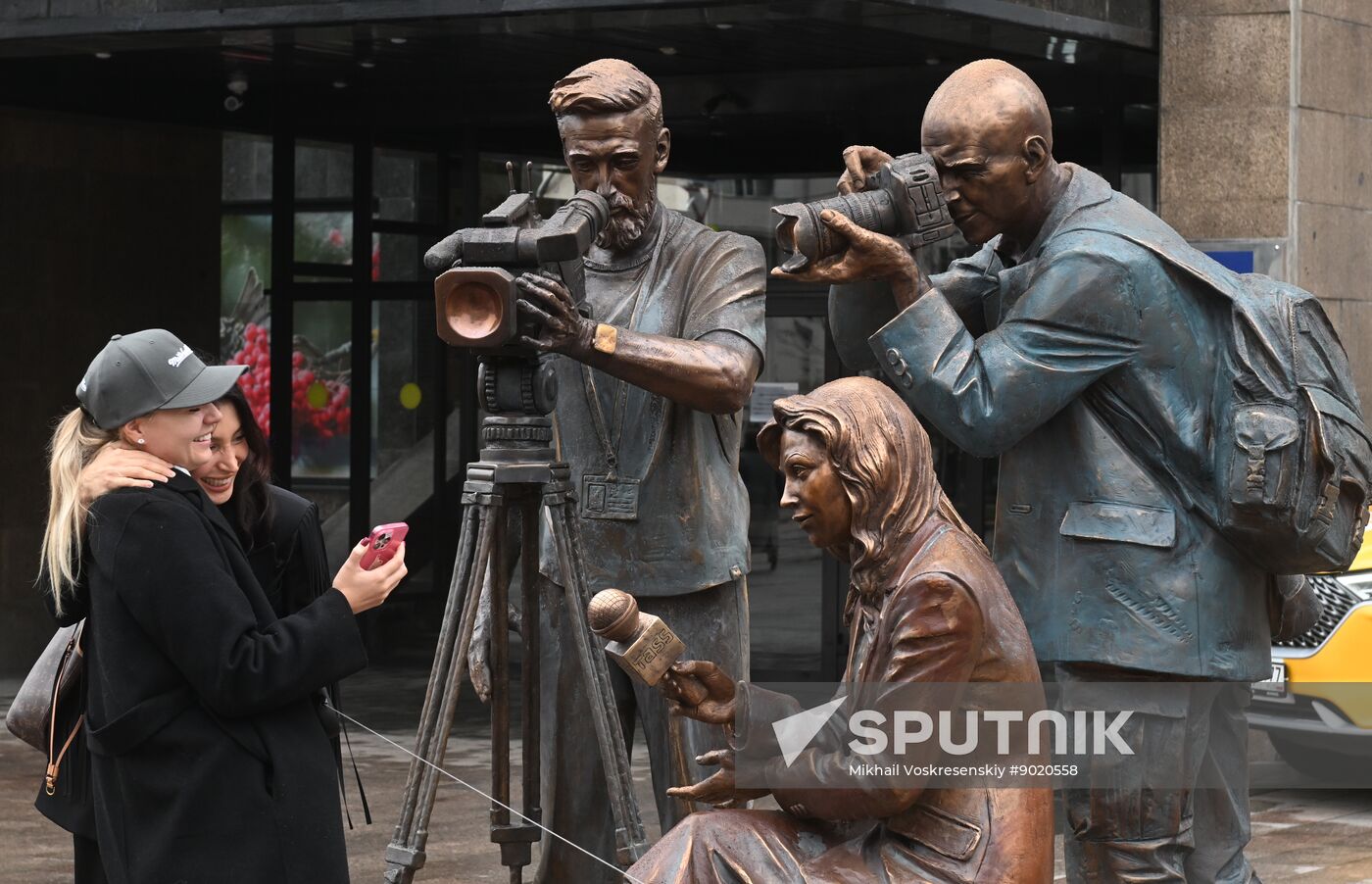 Russia Journalists Sculpture