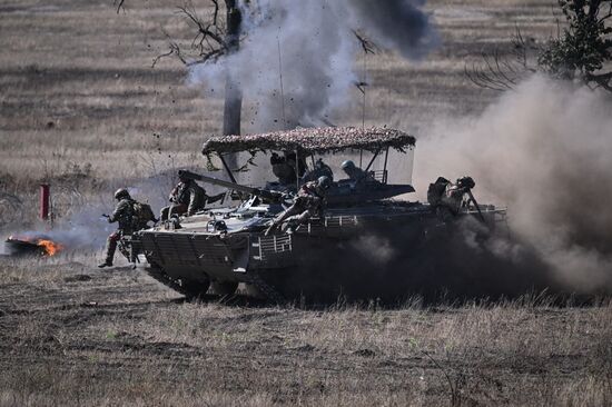 Russia Ukraine Military Operation Troops Training