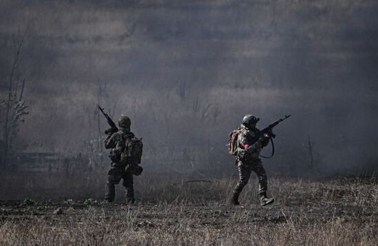 Russia Ukraine Military Operation Troops Training
