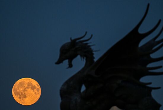 Russia Supermoon