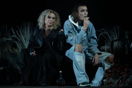 Russia Theatre Messenger