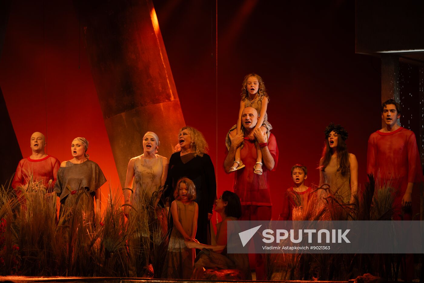 Russia Theatre Messenger