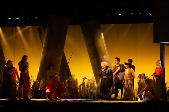 Russia Theatre Messenger