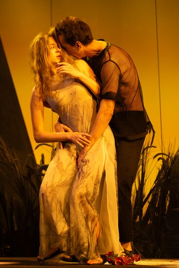 Russia Theatre Messenger