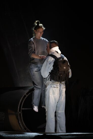Russia Theatre Messenger