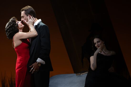 Russia Theatre Messenger
