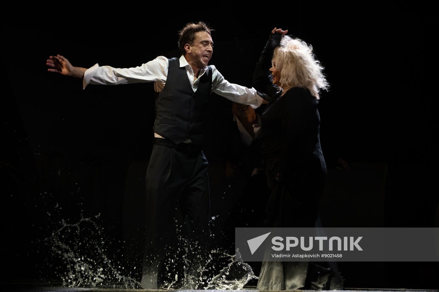 Russia Theatre Messenger
