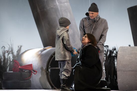 Russia Theatre Messenger