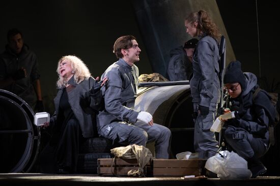 Russia Theatre Messenger