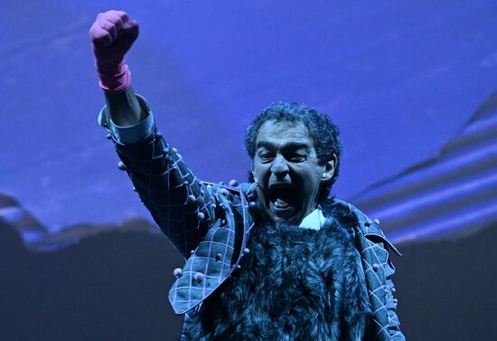 Russia Theatre Three Little Pigs