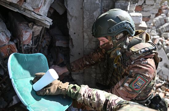 Russia Ukraine Military Operation Signal Unit