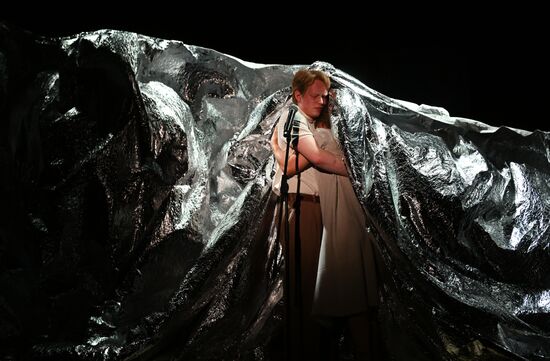 Russia Theatre Youth Will Forgive Everything