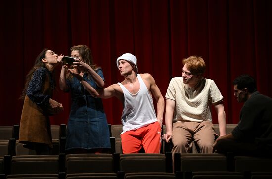 Russia Theatre Youth Will Forgive Everything