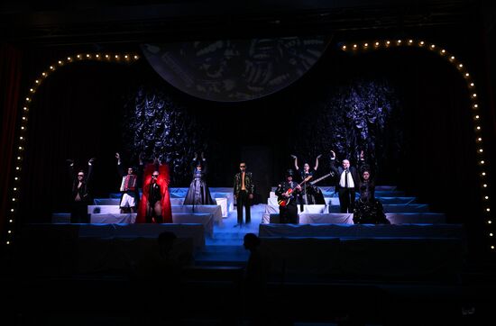 Russia Theatre Youth Will Forgive Everything