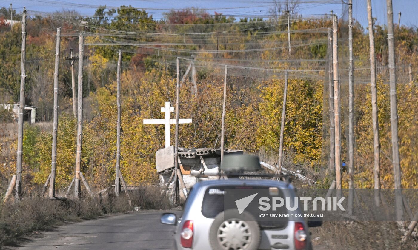 Russia Ukraine Military Operation Front Roads