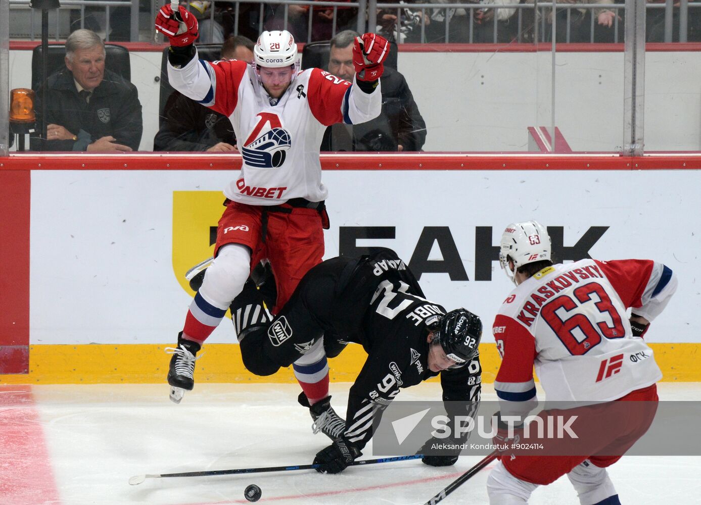 Russia Ice Hockey Kontinental League Traktor - Lokomotiv