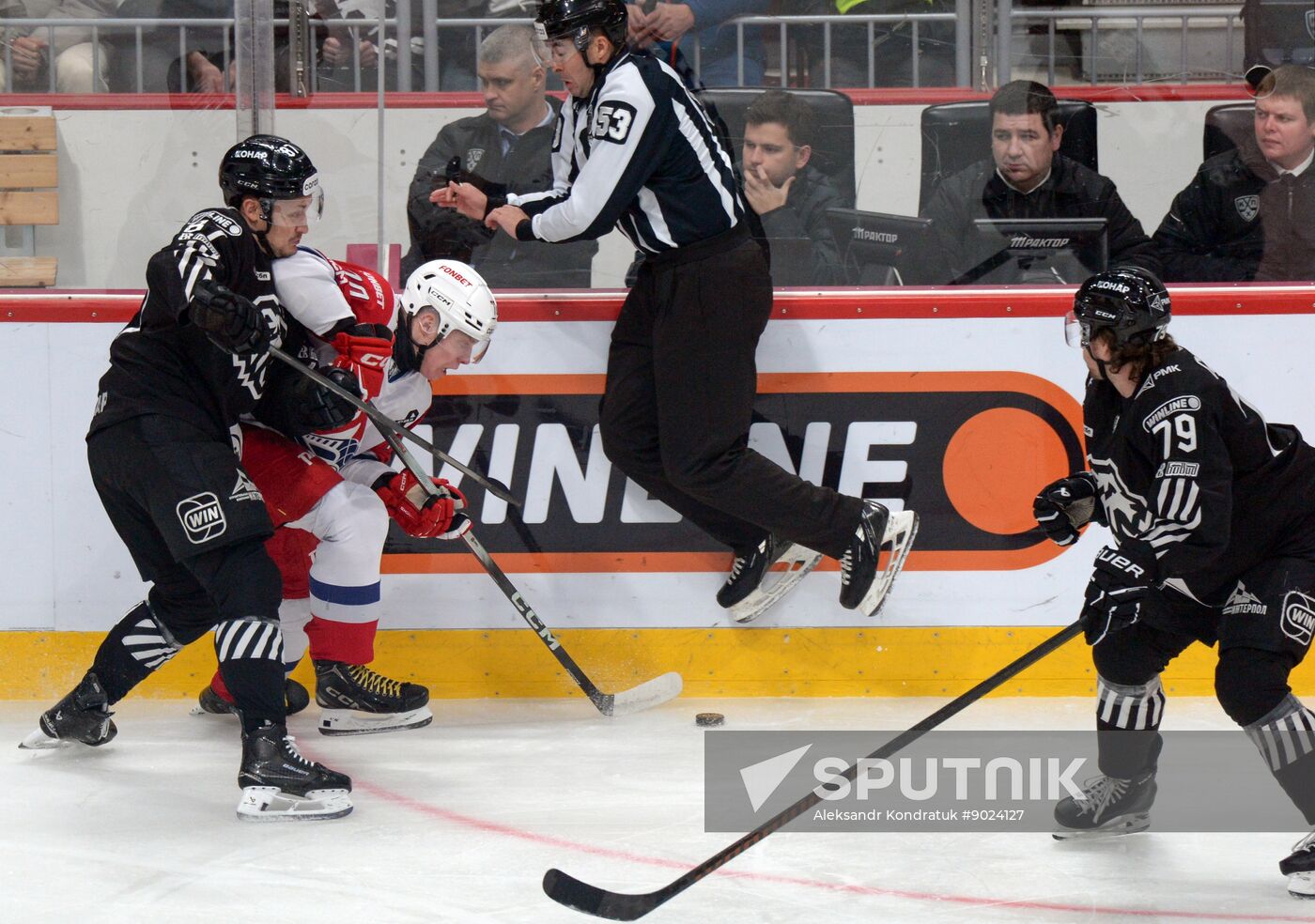 Russia Ice Hockey Kontinental League Traktor - Lokomotiv