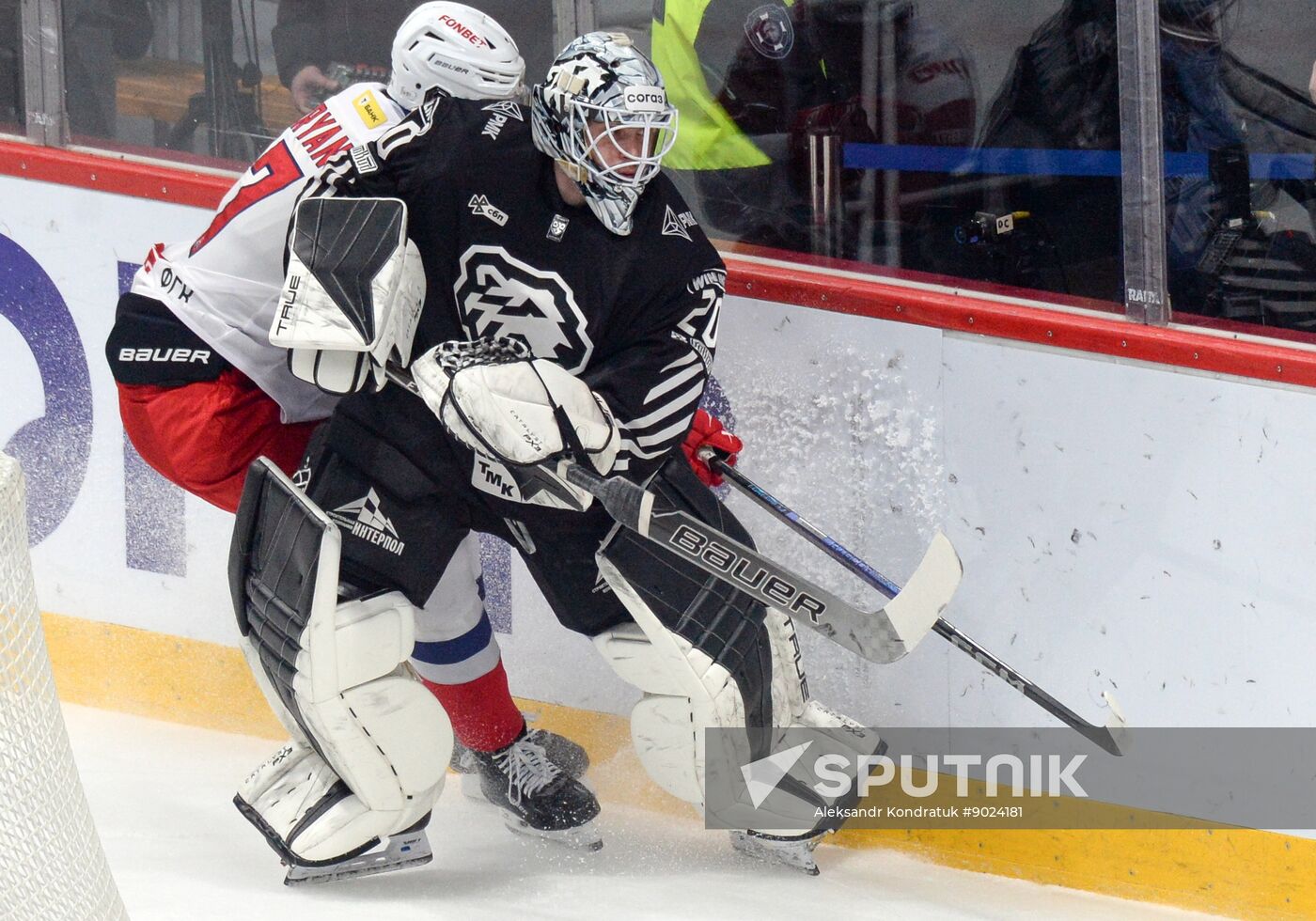 Russia Ice Hockey Kontinental League Traktor - Lokomotiv