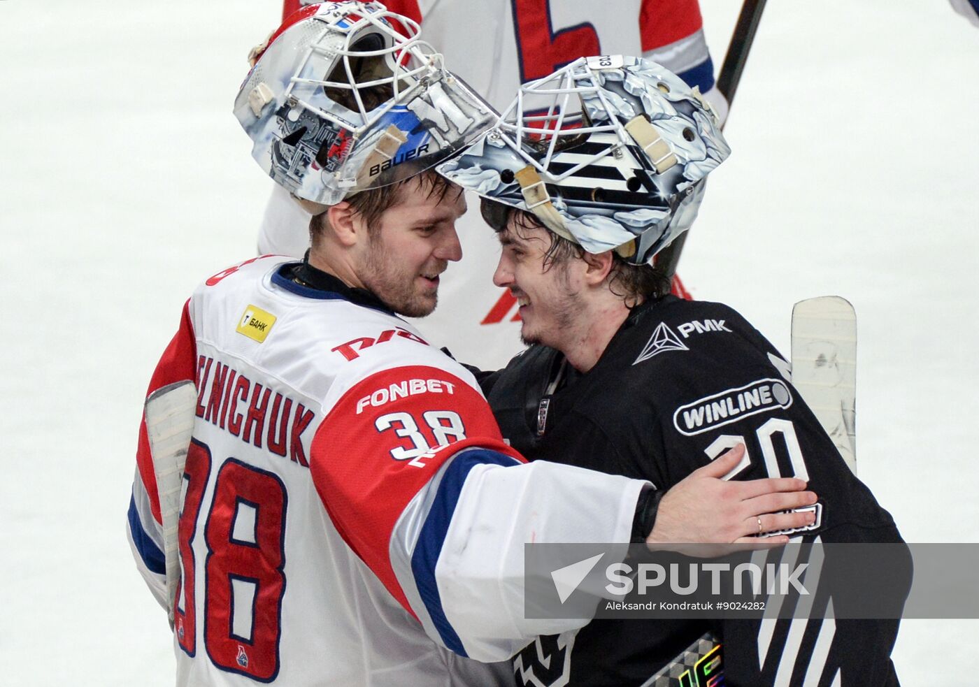 Russia Ice Hockey Kontinental League Traktor - Lokomotiv