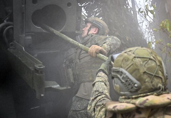 Russia Ukraine Military Operation Artillery Unit