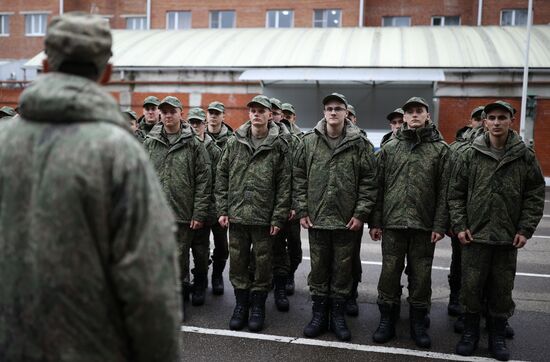 Russia Defence Conscripts