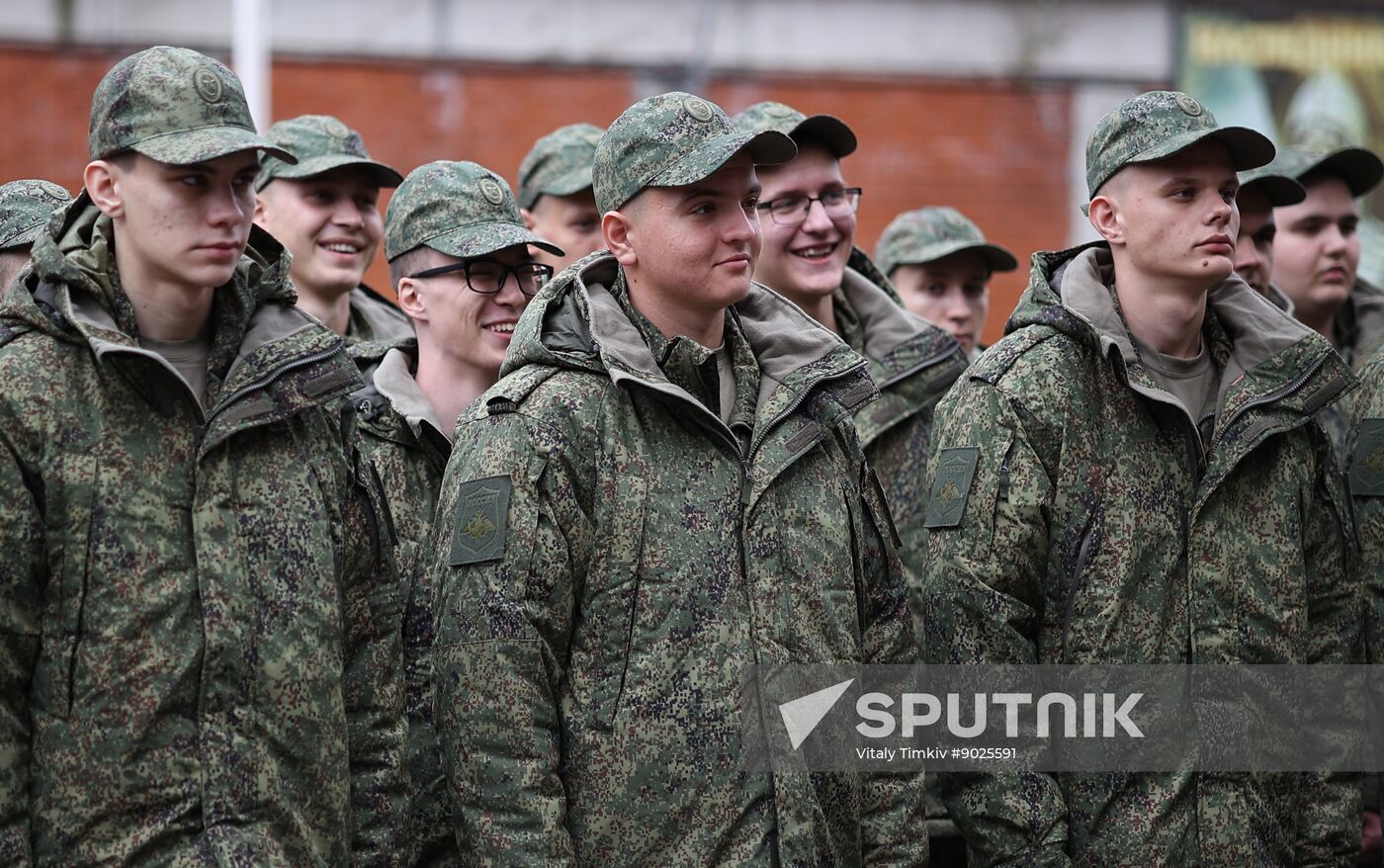 Russia Defence Conscripts