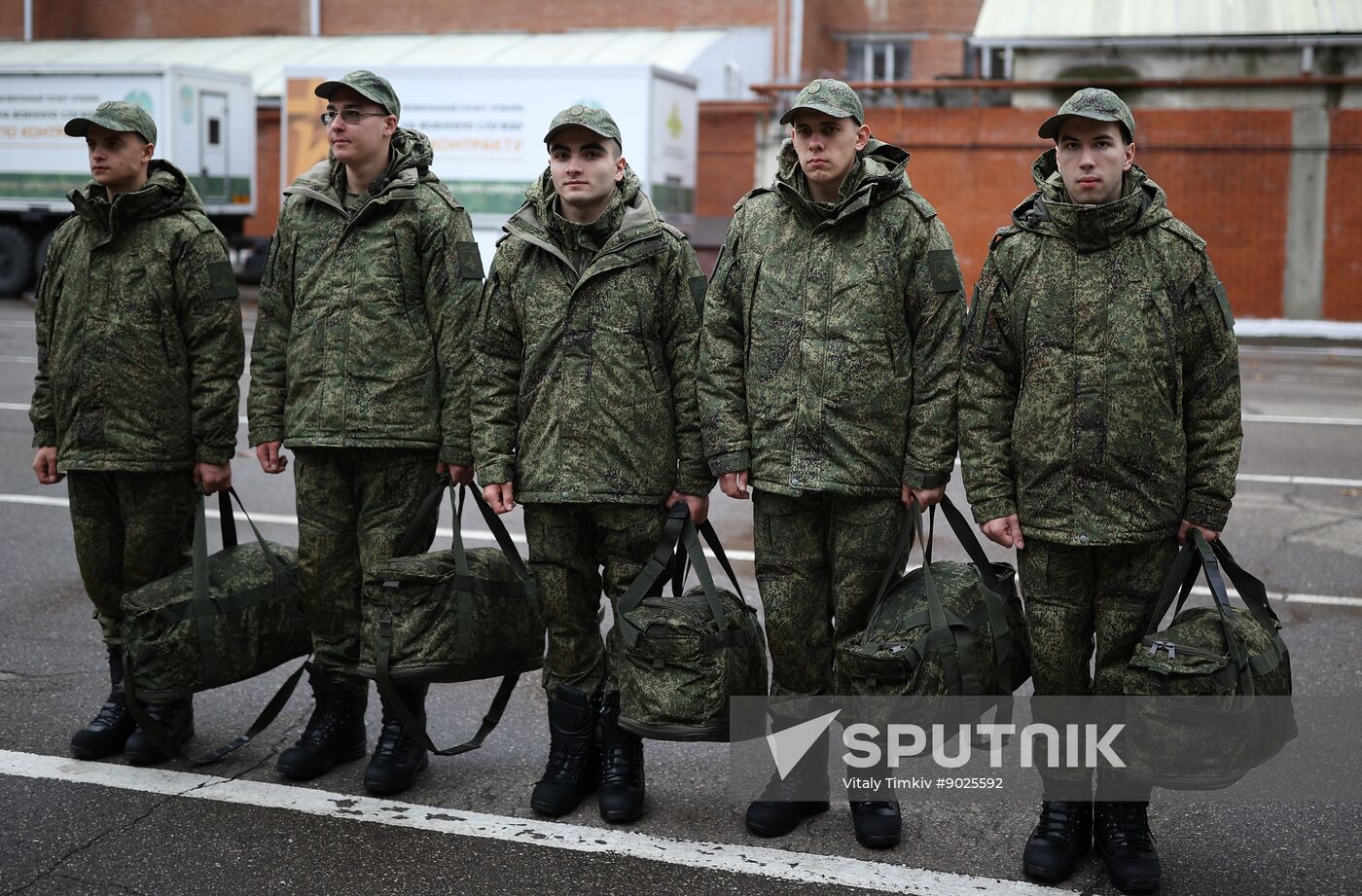 Russia Defence Conscripts