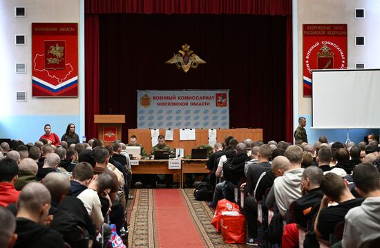 Russia Defence Conscripts