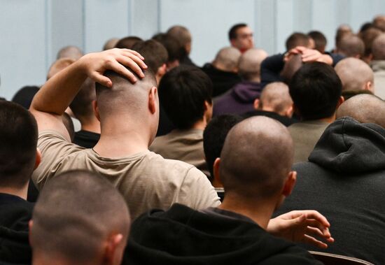 Russia Defence Conscripts