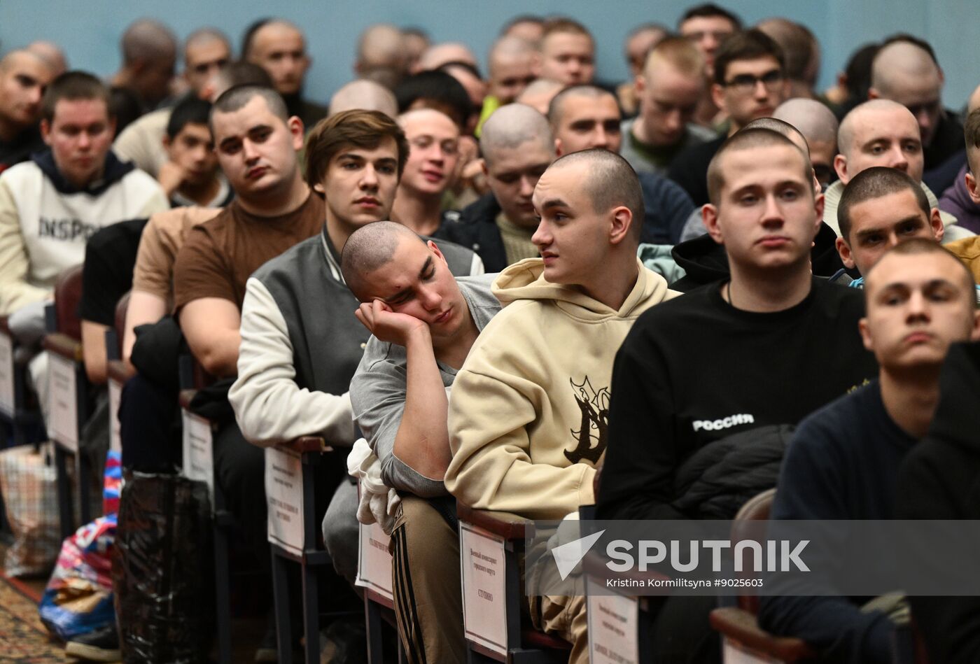 Russia Defence Conscripts
