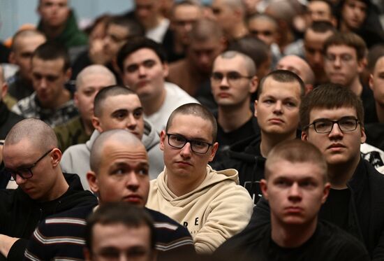 Russia Defence Conscripts