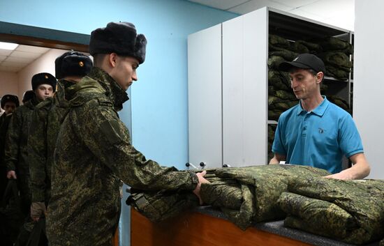 Russia Defence Conscripts