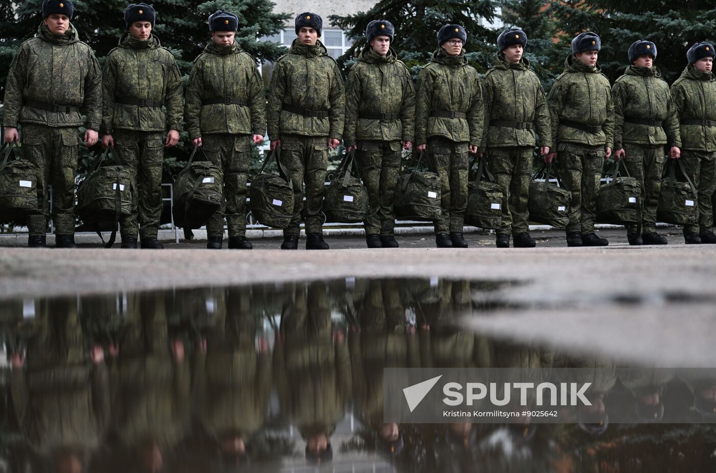 Russia Defence Conscripts