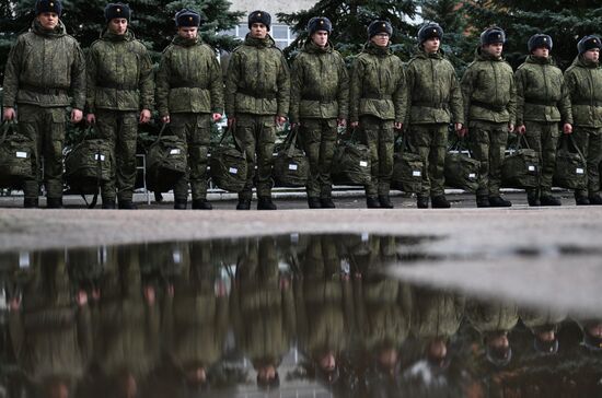 Russia Defence Conscripts