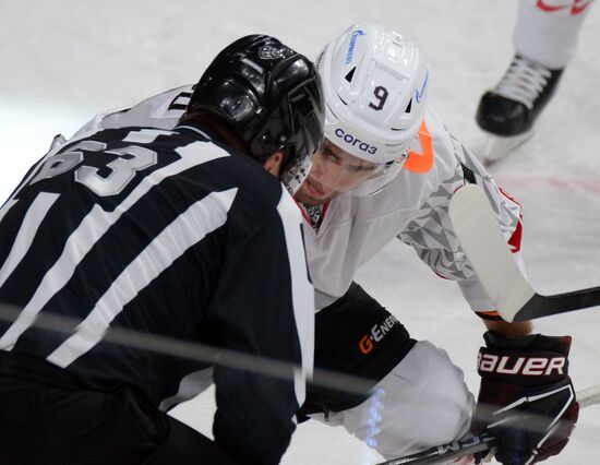Russia Ice Hockey Kontinental League Traktor - Avangard