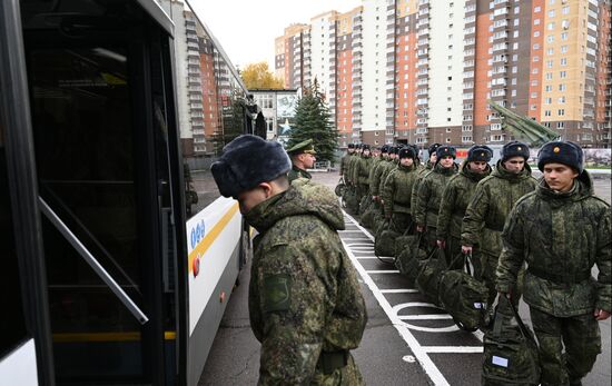 Russia Defence Conscripts