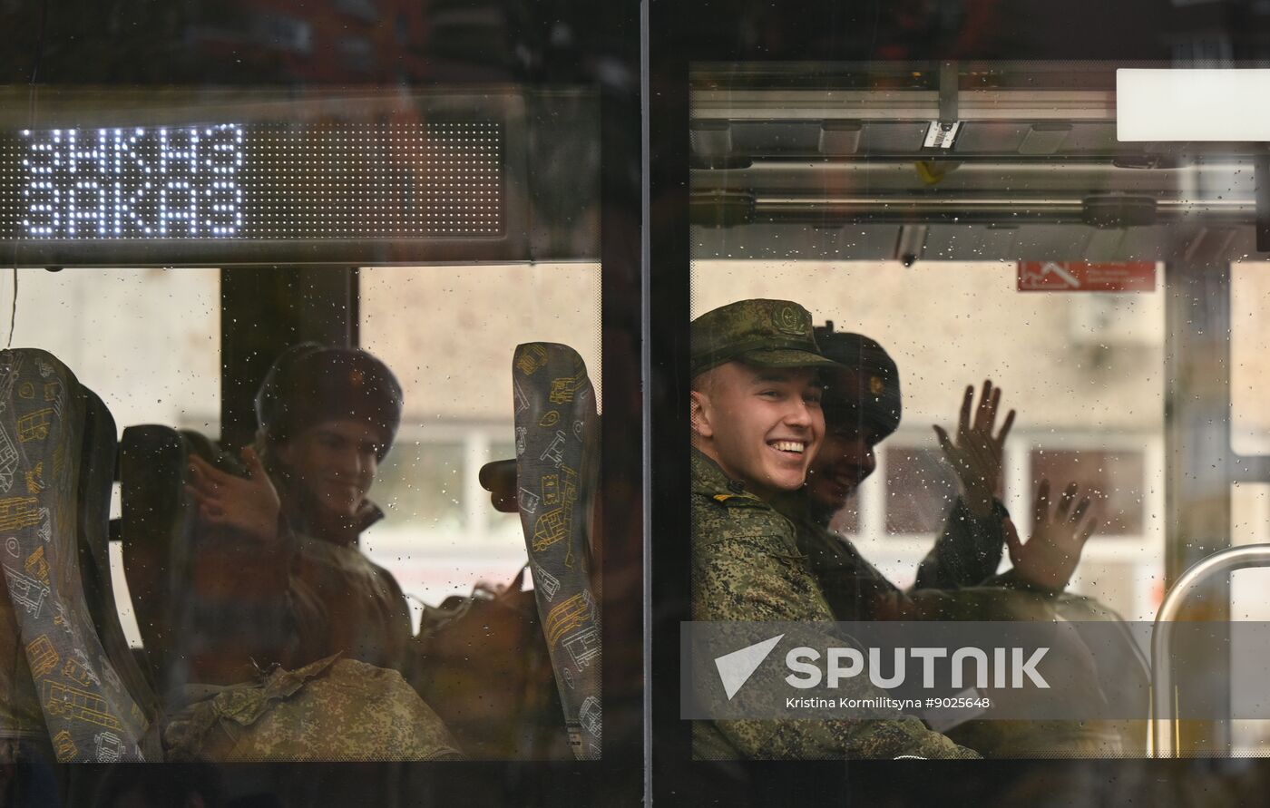 Russia Defence Conscripts