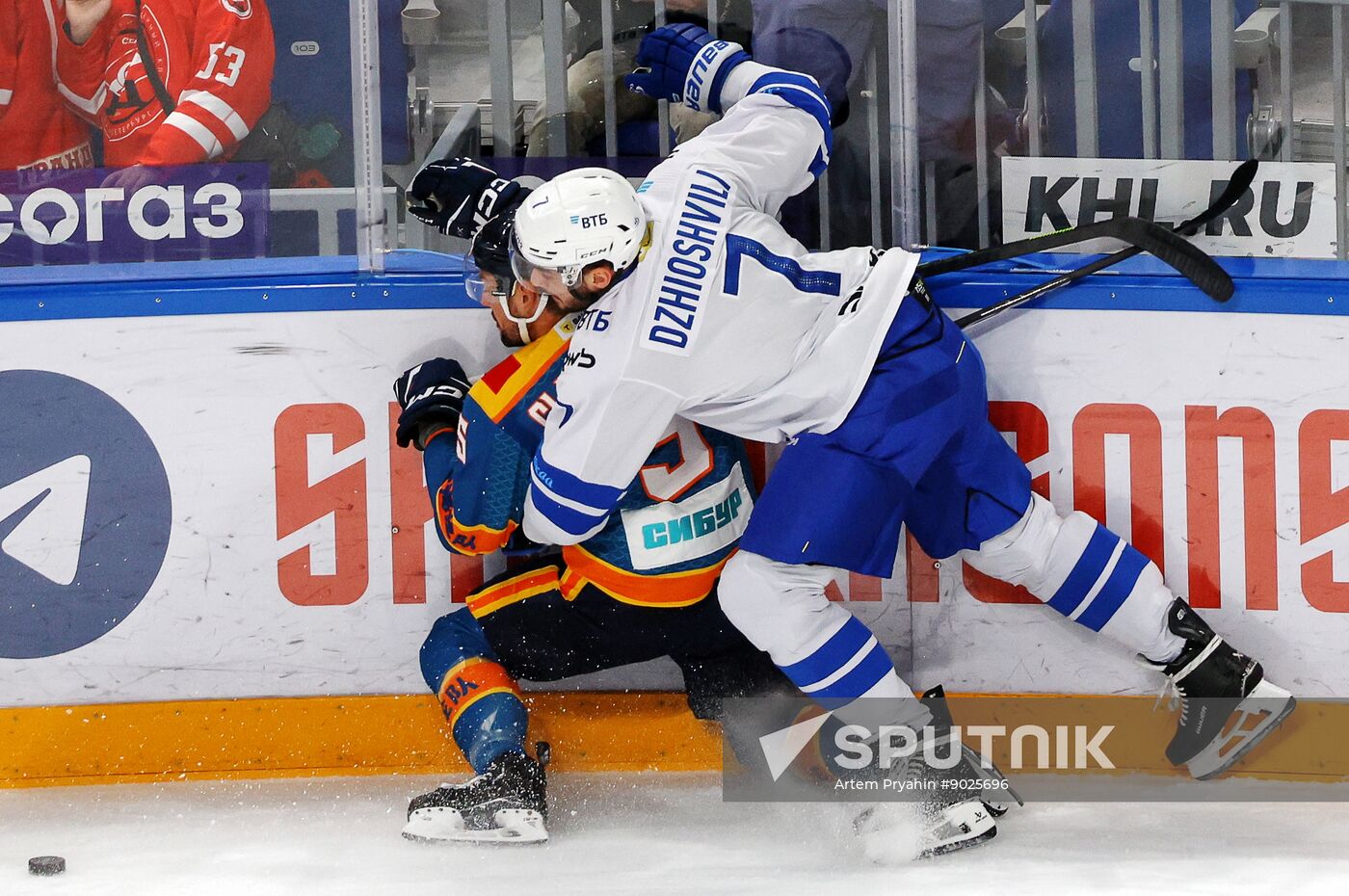 Russia Ice Hockey Kontinental League Dragons - Dynamo