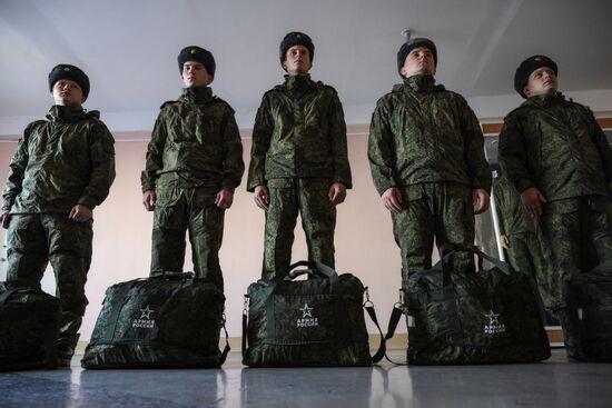 Russia Defence Conscripts