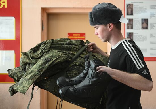 Russia Defence Conscripts