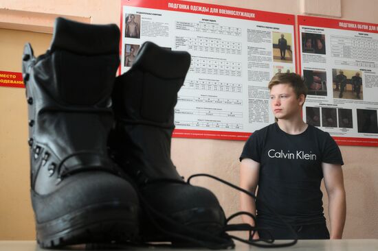 Russia Defence Conscripts
