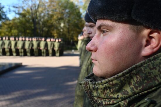 Russia Defence Conscripts