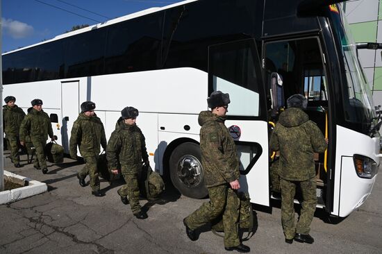 Russia Defence Conscripts