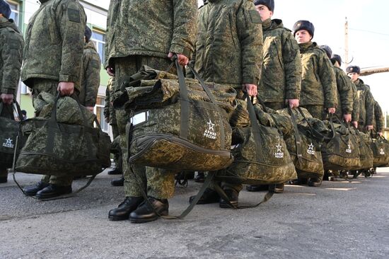 Russia Defence Conscripts