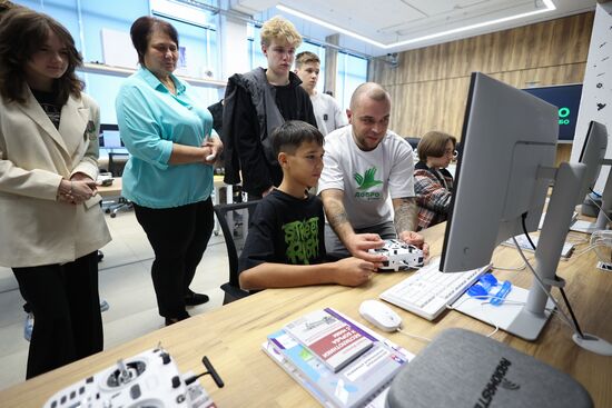 Russia UAV School