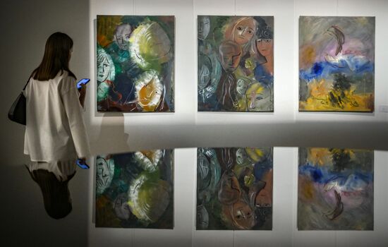 Russia Art Traugot Exhibition