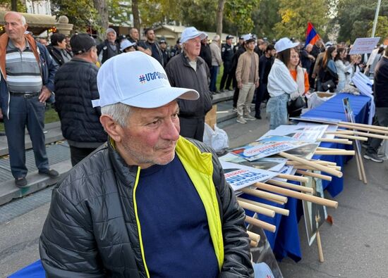 Armenia Tashir Group Head Lawsuit Rally