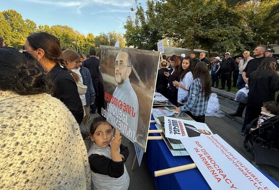 Armenia Tashir Group Head Lawsuit Rally